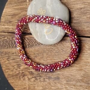 B2823 confetti garnet sunrise chip beaded‎ bracelet